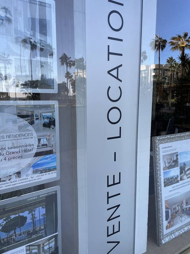 Enseigne & signalétique — L'Agence des Résidences : vitrophanie vitrine agence immobiliere