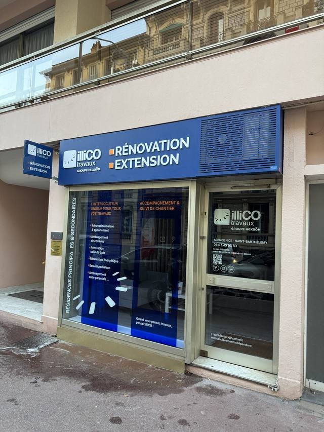 Enseigne & signalétique — illiCO travaux : habillage vitrine facade agence renovation