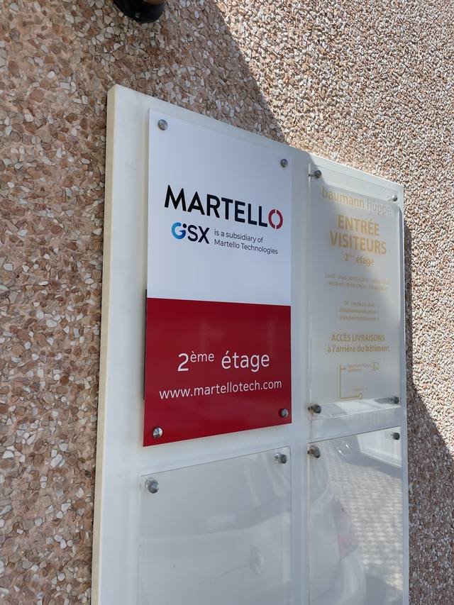 Enseigne & signalétique — Martello GSX : plaque signaletique entree visiteurs immeuble