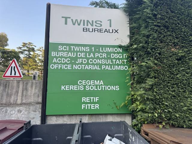 Enseigne & signalétique — SCI Twins 1 : signaletique etage directionnelle bureaux