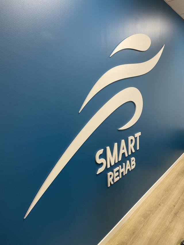 Enseigne & signalétique — Smart Rehab : signaletique cabinet kinesitherapie reathletisation