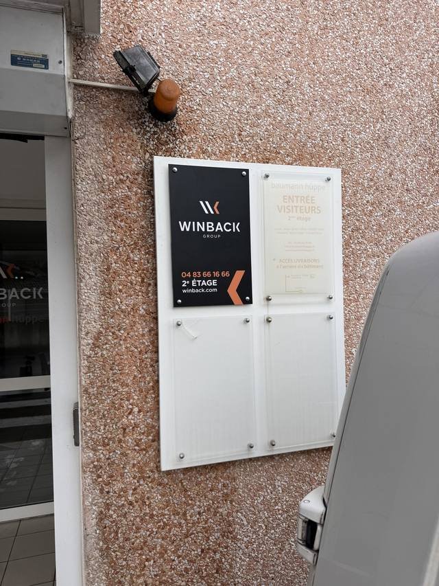 Enseigne & signalétique — Winback : plaque signaletique entree visiteurs