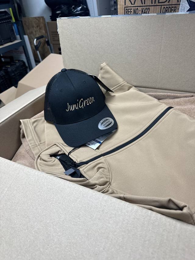 Marquage textile — JuniGreen : broderie casquette polo entreprise