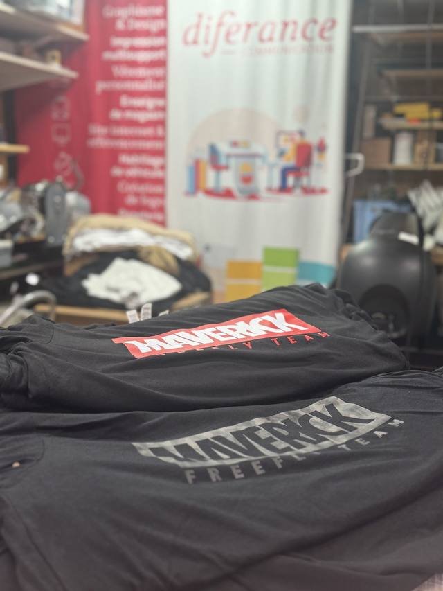 Marquage textile — Maverick Freefly Team : flocage tshirt club parachutisme