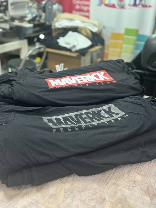 Marquage textile — Maverick Freefly Team : flocage tshirt club parachutisme