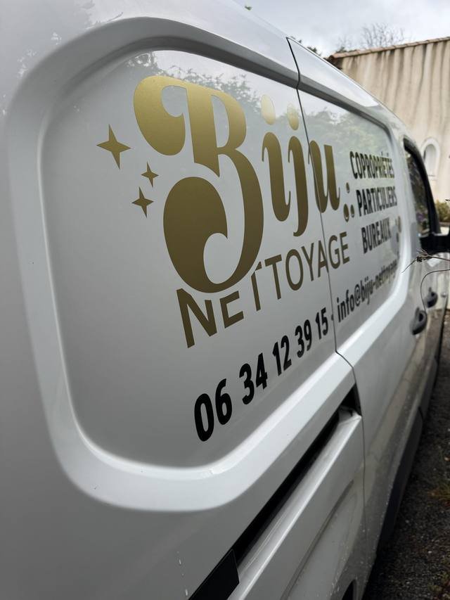 Marquage véhicule — Biju Nettoyage : marquage utilitaire entreprise nettoyage