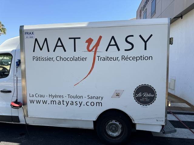 Marquage véhicule — Matyasy : habillage camion patissier chocolatier traiteur