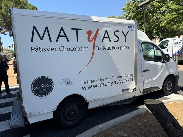 Marquage véhicule — Matyasy : habillage camion patissier chocolatier traiteur