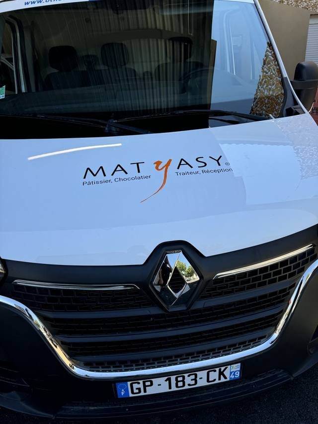 Marquage véhicule — Matyasy : habillage camion patissier chocolatier traiteur