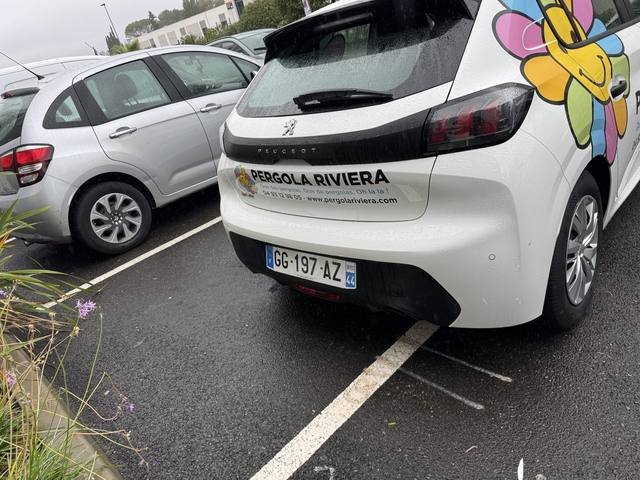 Marquage véhicule — Pergola Riviera : marquage voiture societe pergolas