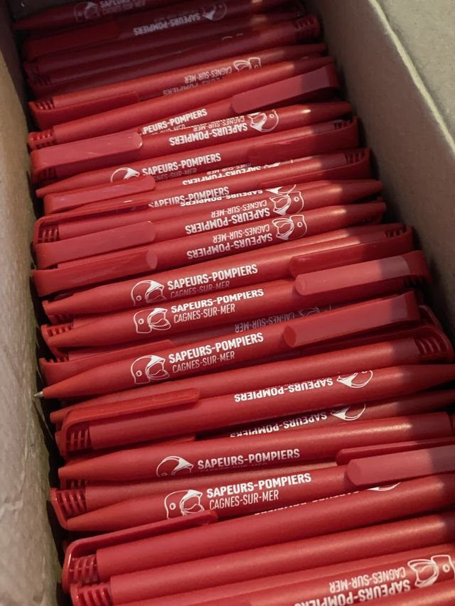 objets-publicitaires — Sapeurs Pompiers Cagnes Sur Mer : stylo plastique rouge