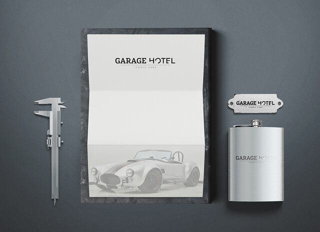 Logo et déclinaisons de marque créés pour Garage Hôtel, gravés sur plaque métal